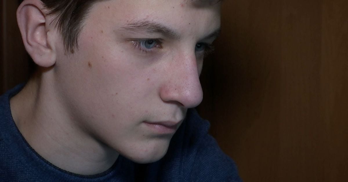 Семье 14-летнего Виталика нужна финансовая помощь на его лечение