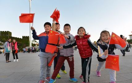 У Китаї відмовилися від "політики однієї дитини". Інфографіка