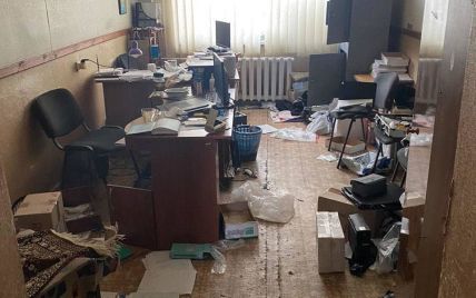 Репутацію не відновлять ще довго: окупанти вкрали канцелярію і обігрівачі з відділку поліції на Харківщині