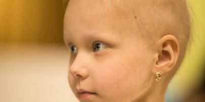 Я сильная и смелая: Ева просит помочь ей побороть рак
