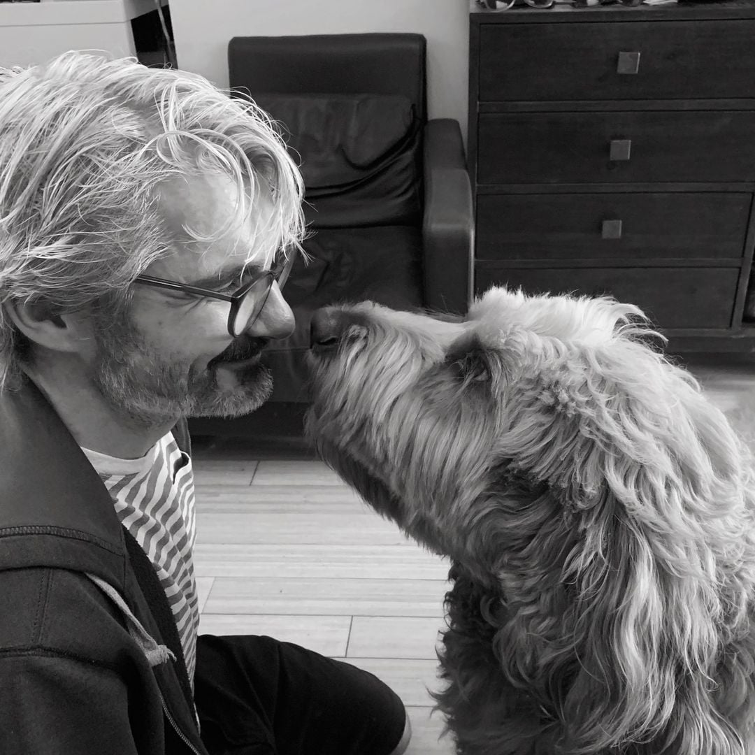 Бывший муж Даррена Хейса со своим питомцем / © instagram.com/darrenhayes