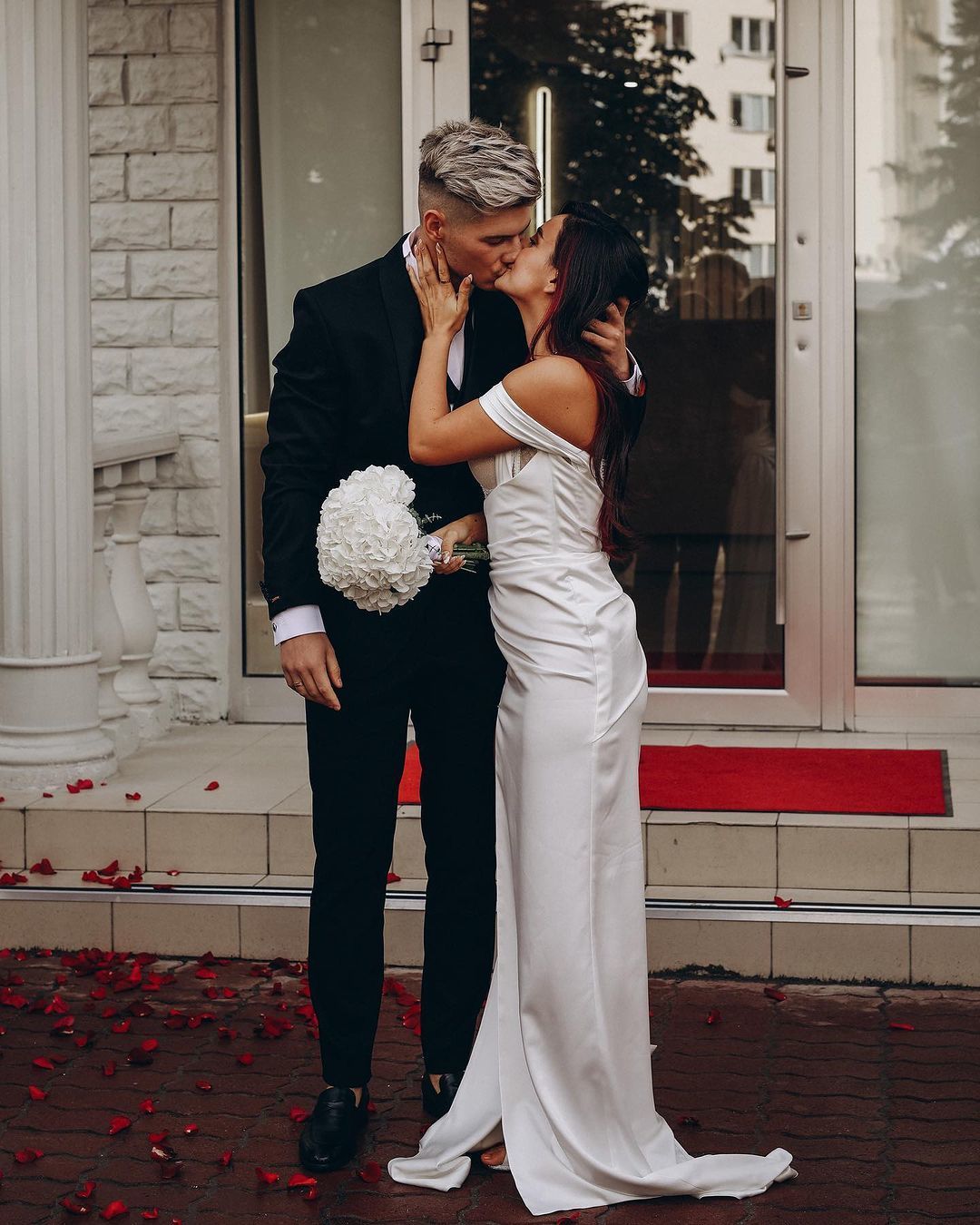 Анна Тринчер и Александр Волошин / © instagram.com/annatrincher_official