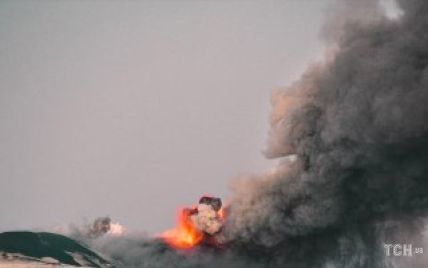 Ракетний обстріл Дніпра: окупанти знову поцілили в цивільний об'єкт, під завалами є люди