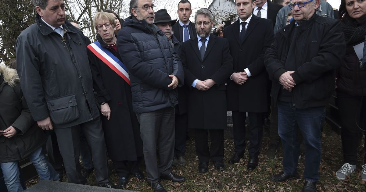 Макрон і свастика_4 / © Associated Press