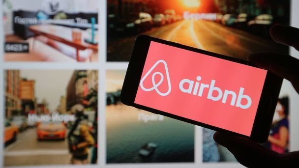 800 підлітків розгромили будинок, орендований на Airbnb