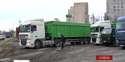 Тернопольские аграрии передали украинским бойцам 15 фур с продовольствием