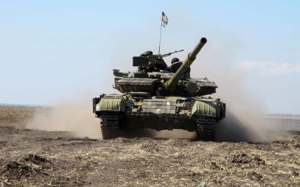 Силы АТО готовятся к отводу военной техники на Луганщине, а на Донетчине боевики устраивают провокации