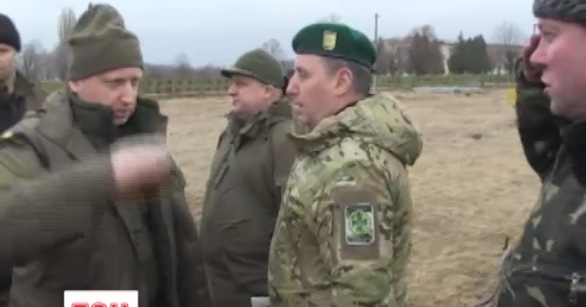 Турчинов сразу после назначения в СНБО отправился на Донбасс