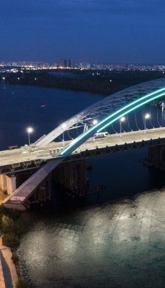 На Подольско-Воскресенском мосту включили подсветку, его откроют уже в ближайшие месяцы, — мэр Кличко
