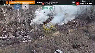 Дрон зафиксировал убийство россиянами украинских военнопленных в Запорожье (видео 18+)