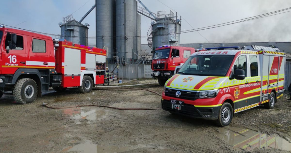 Пожежа в Івано-Франківську_4 / © Facebook/Управление ДСНС Украины в Ивано-Франковской области