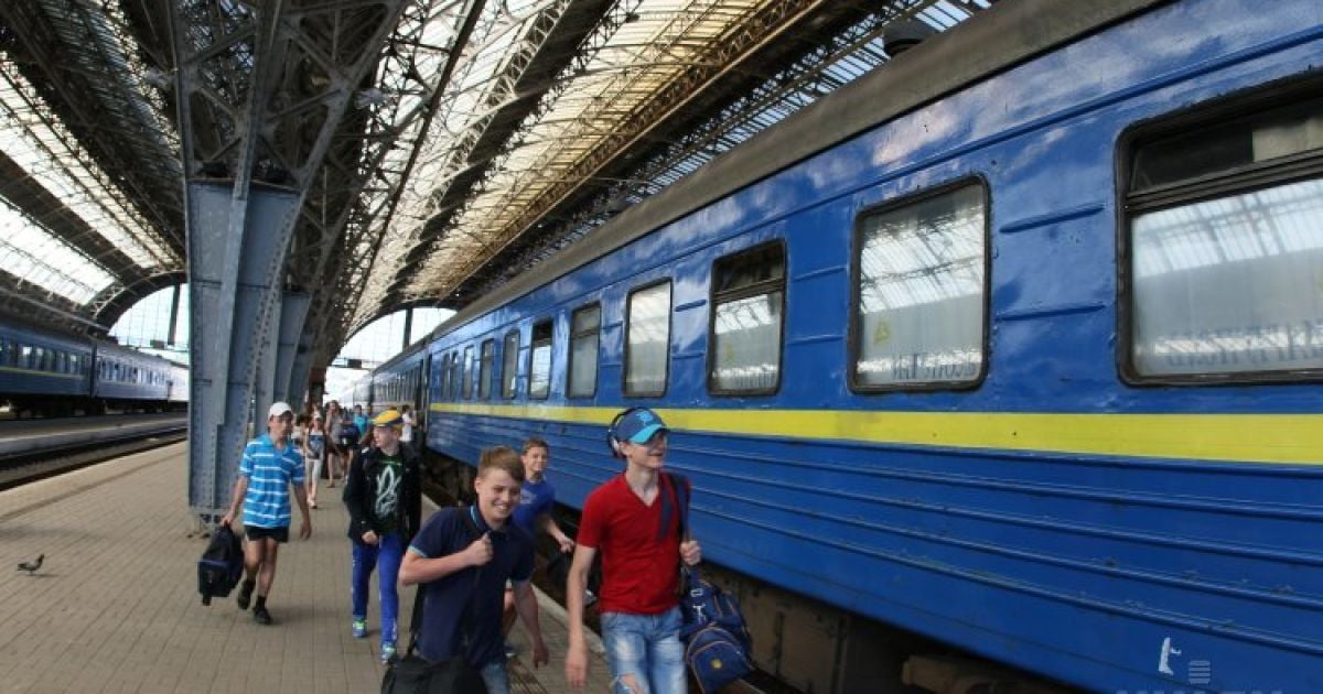 В "Укрзализныце" грязное белье объяснили нестабильностью экономики