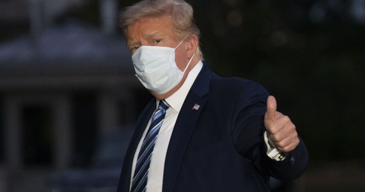 Стало відомо, скільки коштувало лікування коронавірусу в Трампа