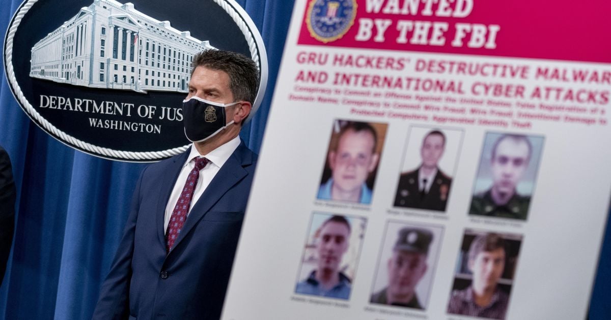 США звинуватили шістьох російських ГРУвців у масштабних кібератаках у всьому світі