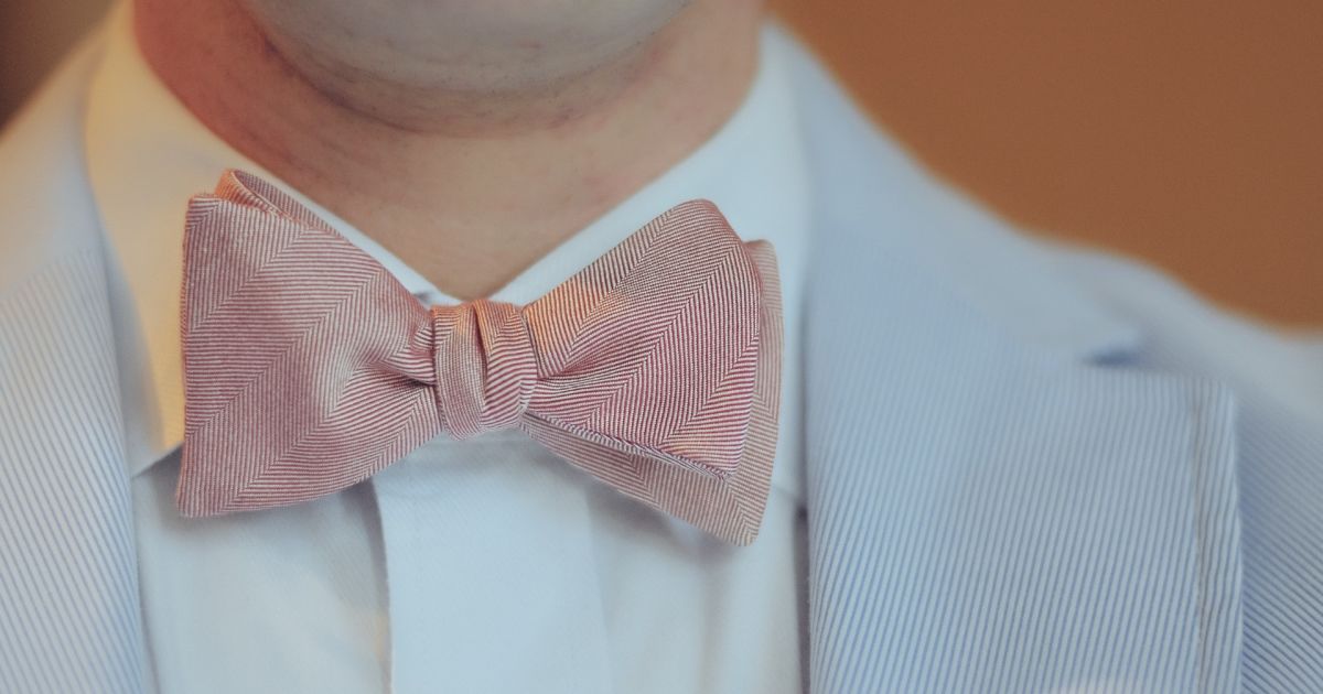 Пізно одружуються та живуть до 69 років: стало відомо, скільки чоловіків проживає у Києві та яка у них зарплата