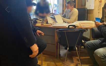 "Нема" коронавірусу за 500 гривень: у Харківській області голова турагентства упіймалася на продажі фейкових ПЛР-тестів