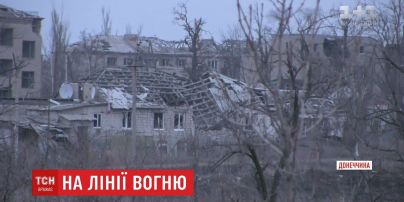 С гранатометов боевики попали в частные здания в Песках