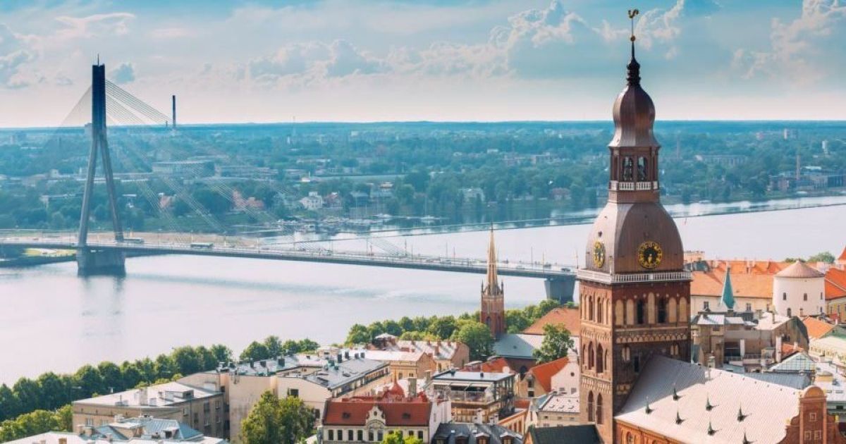 Airbaltic возобновляет рейсы рига – одесса