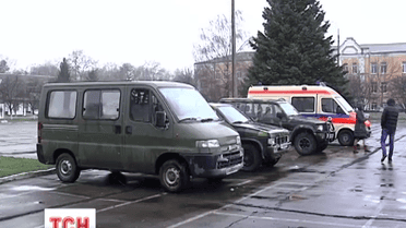 Три позашляховики та машину швидкої купили бізнесмени Рівненщини для військових