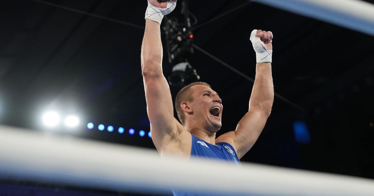 Александр Хижняк