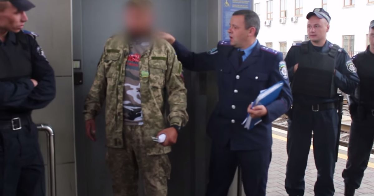 військові зі зброєю / © ГУМВС України в м. Києві