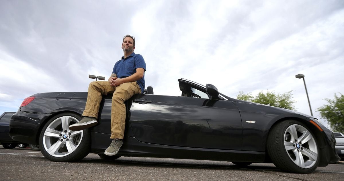 Названа тройка лучших подержанных кабриолетов