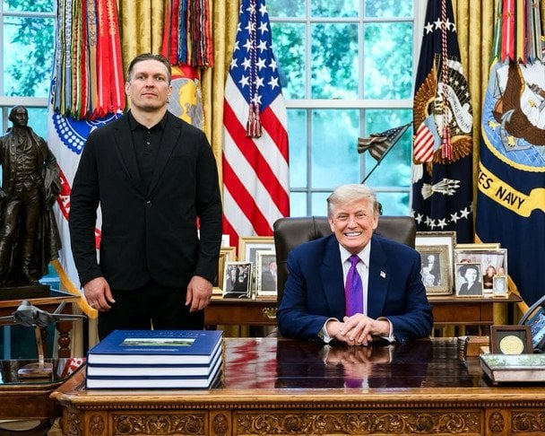Олександр Усик і Дональд Трамп / instagram.com/usykaa