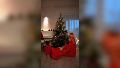 Світлана Тарабарова показала, як одразу з трьома дітьми прикрашала новорічну ялинку