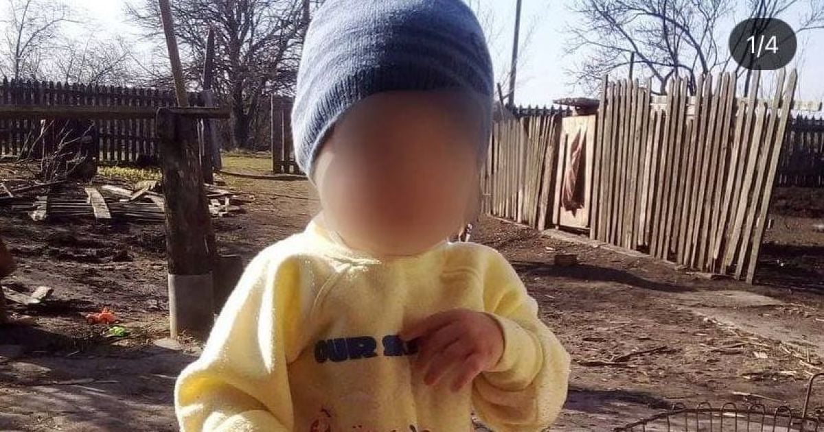 Чуда не случилось: в Днепре умер 2-летний мальчик, которого ножом порезал отчим