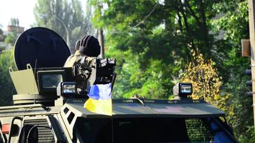 військова техніка їде на репетицію параду на Хрещатик_2 / © ТСН.ua