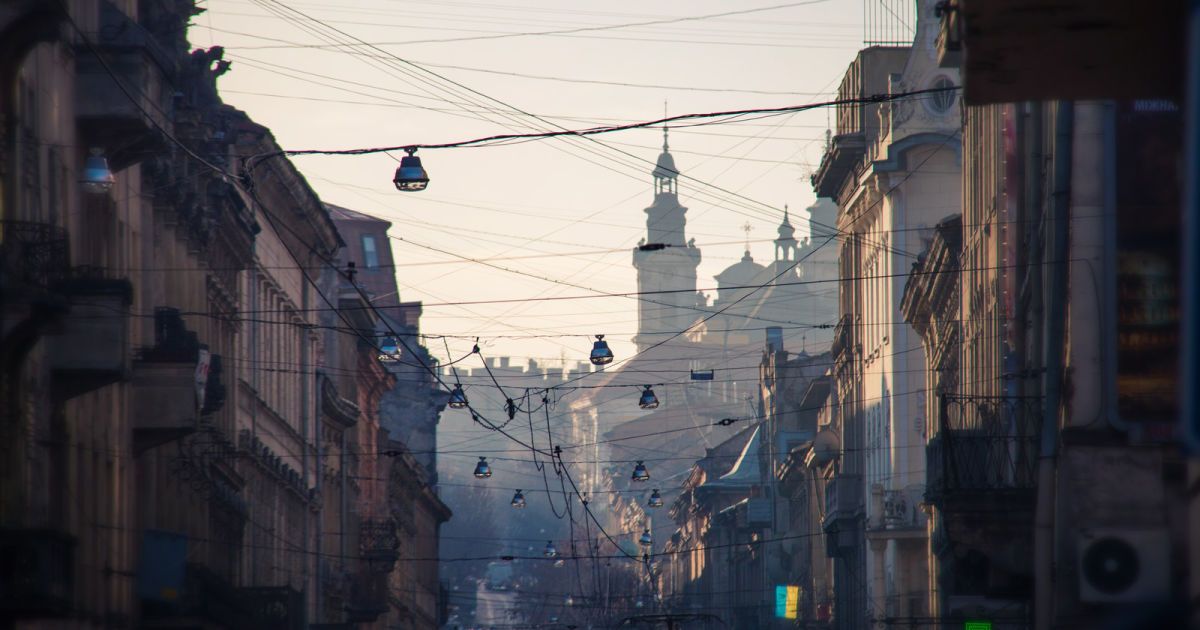 Починається "зовсім інший ритм життя": у Львові ввели "червону" зону і оголосили нові обмеження