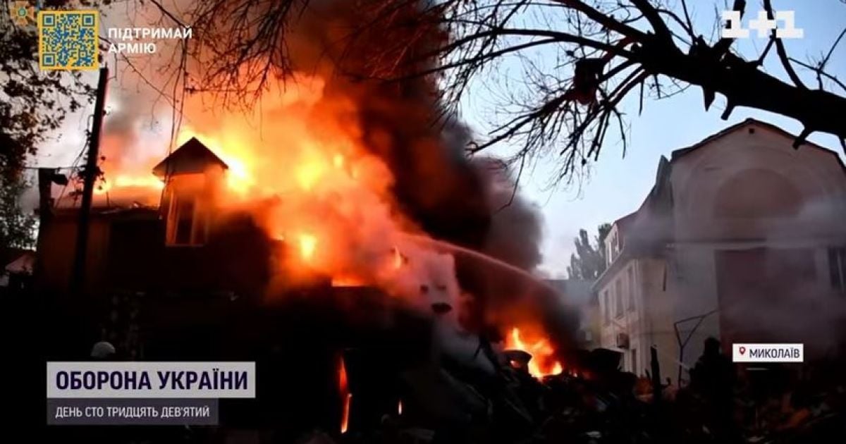 После обстрела Николаева жители вместе принялись наводить порядок в местах попадания