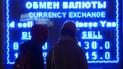 Рубль пробив нове дно, в багатьох обмінниках закінчилася валюта