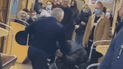 Здали нерви: у Харкові машининіст метро віддухопелив пасажира, який пиячив і порозливав пиво у вагоні (відео)