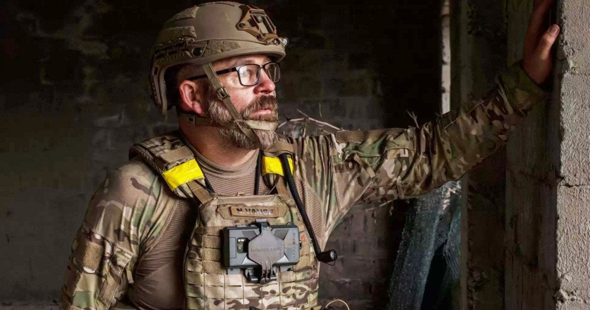 Нейт Венс у формі ЗСУ