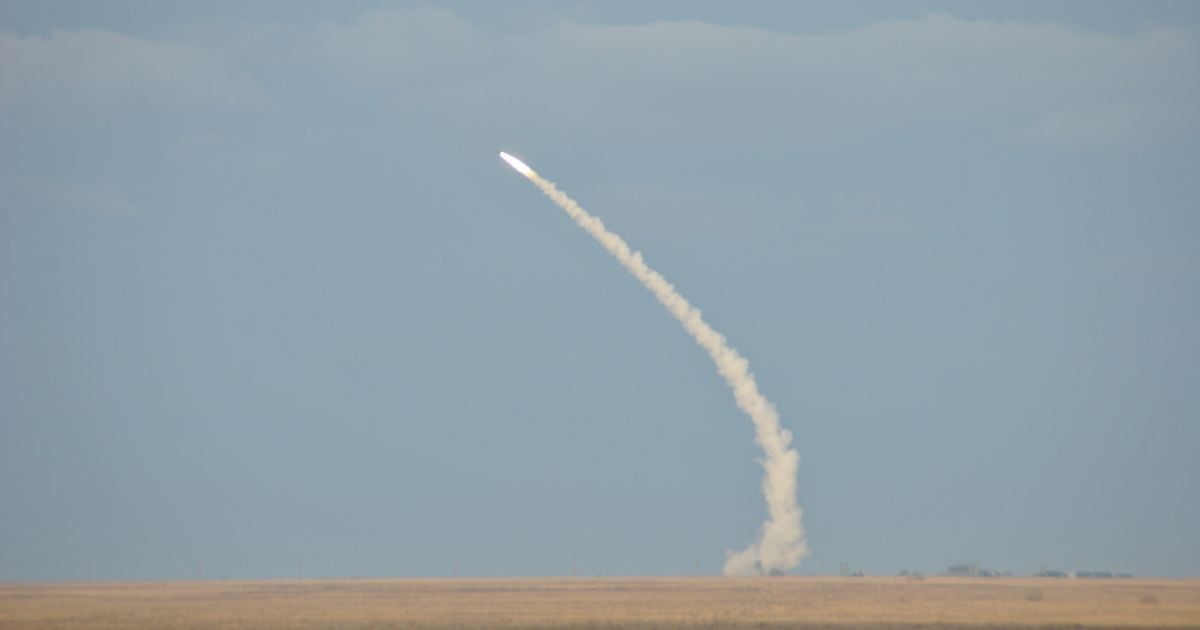 Ракетні навчання на Херсонщині: істерія Москви та секрети військових розробок України
