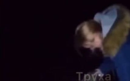 Просто шок: у Харкові нетвереза школярка грала котом у футбол (відео 18+)