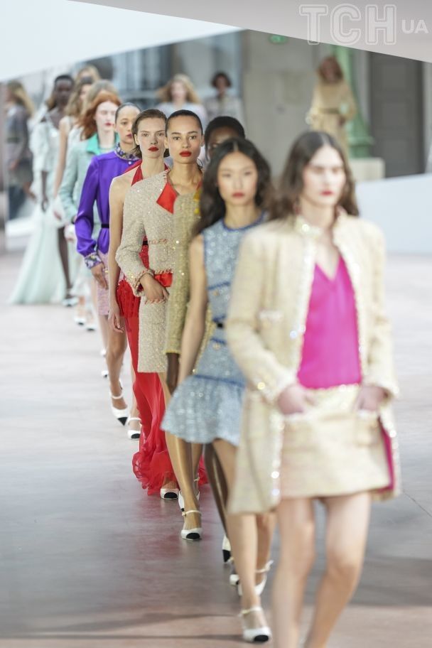 Показ Chanel коллекции весна-лето 2025 Haute Couture / © Associated Press