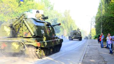 військова техніка їде на репетицію параду на Хрещатик_18 / © ТСН.ua