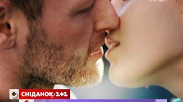 Ученые выяснили, что страстные поцелуи способствуют похудению