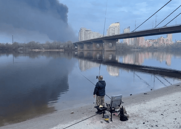 Незворушний рибалка / © скриншот з відео