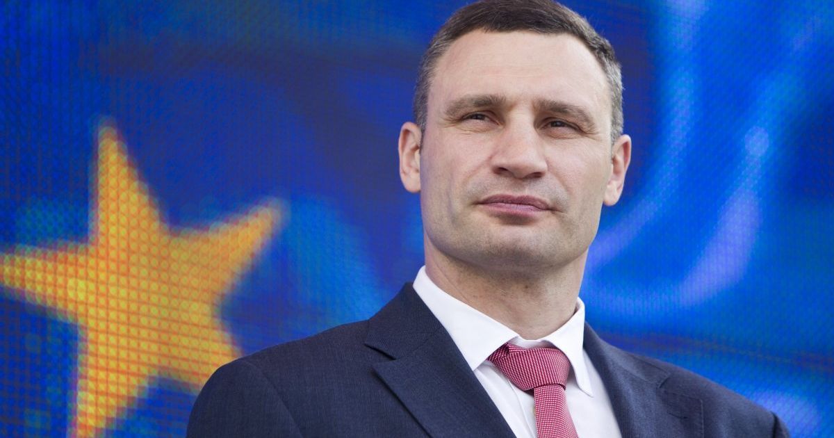 Снегоуборочная техника и десятки тонн песка. Кличко рассказал о подготовке столицы к зиме