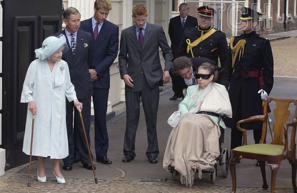 Королева-мати Єлизавета, принци Чарльз, Вільям і Гаррі та принцеса Маргарет / © Getty Images