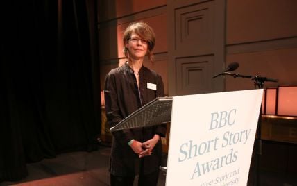 Джо Ллойд выиграла британскую премию BBC National Short Story Award