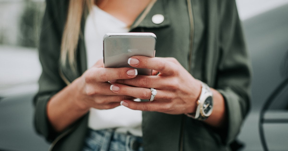 Смартфон следует периодически полностью выключать