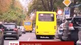 Неизвестный обстрелял маршрутку в Одессе