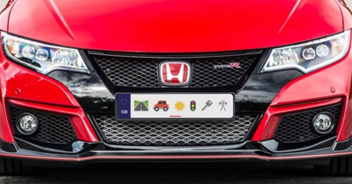 В Австралії дозволили емодзі на номерних знаках машин