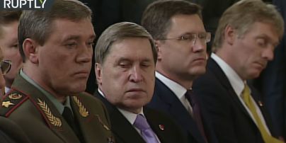 Стопами Медведева: Песков заснул под речи Путина и Эрдогана