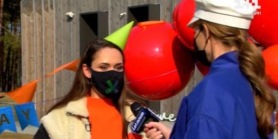 Що Юлія Саніна подарувала Монатику на День народження