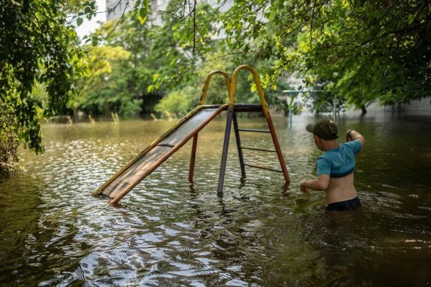 Вода на Херсонщині. / © Володимир Зеленський